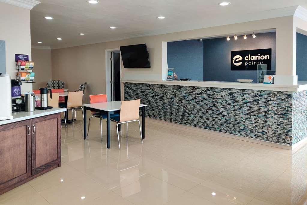 Clarion Pointe Fresno Near Yosemite Interior foto
