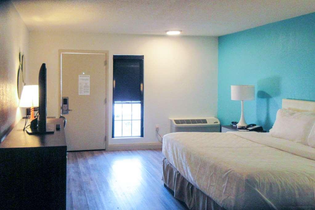 Clarion Pointe Fresno Near Yosemite Quarto foto